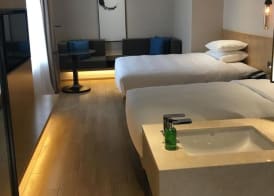 Fairfield by Marriott Shanghai Jingan 4