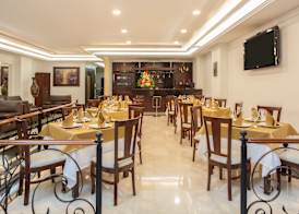 Hotel Embassy Park 2