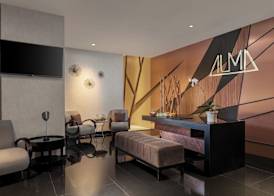 Meliá Makassar 4
