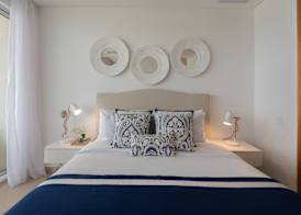 Classy 1 Bedroom Pool & Gym near Downtown 3