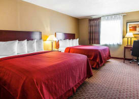 Quality Inn & Suites Davenport near I-80 5