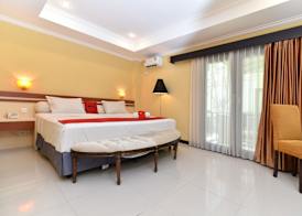 RedDoorz Plus near Mall Bali Galeria 2 5