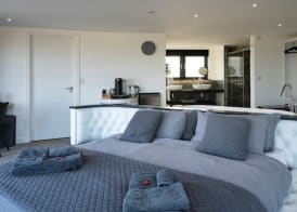 Uno St Ives - Boutique Luxury Accommodation 5
