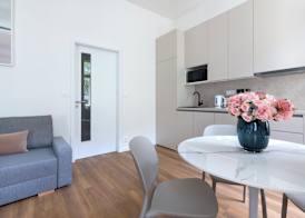 Encore Boutique Residence by Dwellfort 4