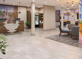 La Quinta Inn & Suites by Wyndham Williston Burlington 2