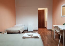 Hotel Piramide 5