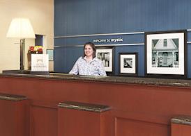 Hampton Inn & Suites Mystic 4
