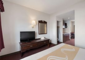 Quality Inn Grand Suites Bellingham 5