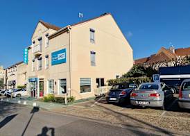 Kyriad Direct Arpajon 4