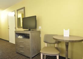 Super 8 by Wyndham Revelstoke BC 4