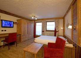 Hotel Crosal 5