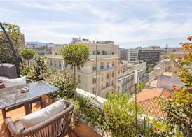 Adia Aluma Athens, Curio Collection By Hilton 3