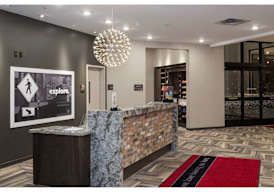 Hampton Inn and Suites Minneapolis University Area, MN 4