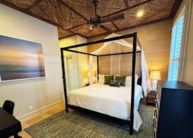 The Key West Hotel 4