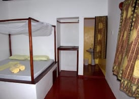 Baraka Aquarium Bungalows 4