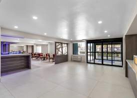 Baymont by Wyndham Arlington At Six Flags Dr 3