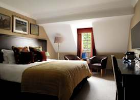 Rose And Crown Hotel 5