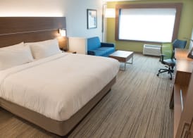 Holiday Inn Express & Suites FORT WAYNE NORTH by IHG 4