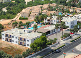 Carina Hotel Apartments 4