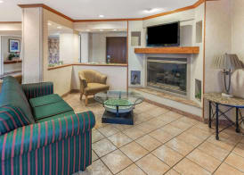 La Quinta Inn & Suites by Wyndham Las Cruces Organ Mountain 2
