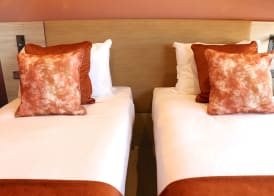 Hex Wildlife Hotel at Yorkshire Wildlife Park 2