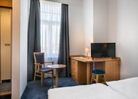 East City Budapest 4