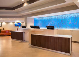 Fairfield by Marriott Anaheim Resort 2