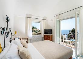 Oliveto Capri 3