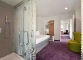YOTEL Boston 3