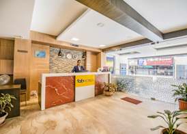 FabHotel Jansi Deluxe - Nr Gandhipuram Bus stand 4
