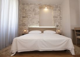 Tifani Luxury Rooms 2