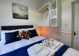 Modern 2 Bed Apartment in Greenwich 5
