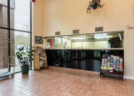 Econo Lodge Andrews AFB 3