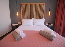 Blue Eye Hotel 2