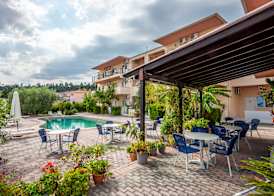 Skentos Hotel 2