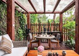 Pho Co - OQ Hanoi Stay 2