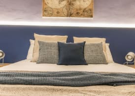 Ghiberti Apartments - Prussian Blue 3