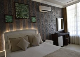 Nicholas Park Hotel 4