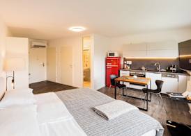 URBAN ISLAND I Riverside Apartments 4