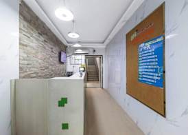 Red House Hotel (Shanghai Red House Hospital Lujiabang Road Subway Station Branch) 2