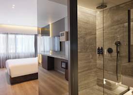 Nur Edge Aparthotel - Acropolis Skyline 5
