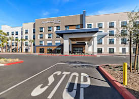 Hampton Inn & Suites Corona, Ca 4