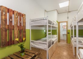 LOFT HOSTAL Group 5