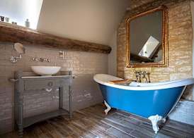 The Frogmill Hotel 5