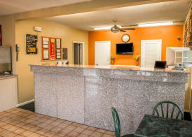 Econo Lodge Lake City-North 3