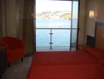 ON ALETA ROOM designed for adults 5