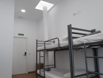 Hub Hostel Seville 4