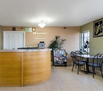 Rodeway Inn 5