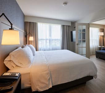 Holiday Inn Hotel & Suites Ottawa Kanata, an IHG Hotel 2