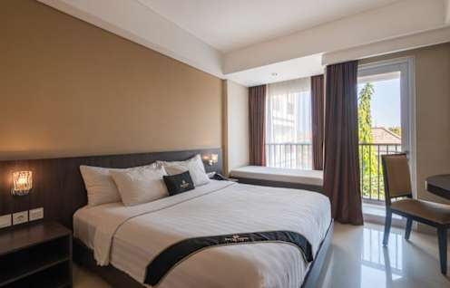 Brits Hotel Legian hotel area